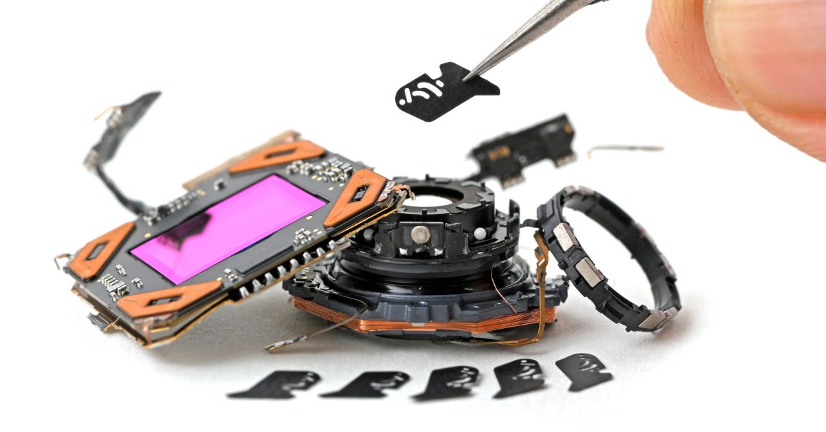 iFixit tears down iPhone 18 Pro, explores variable aperture, more – 9to5Mac