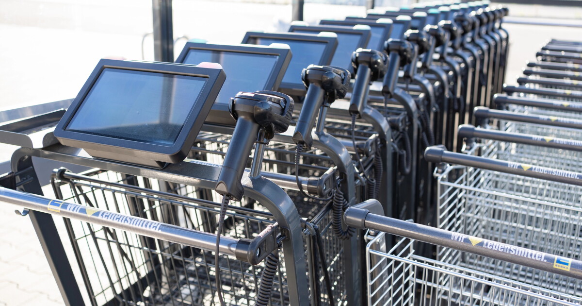 AI shopping cart users spend 32% more at supermarkets