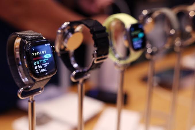 Is Your Smartwatch Calorie Tracker Lying to You? Here’s the Truth
