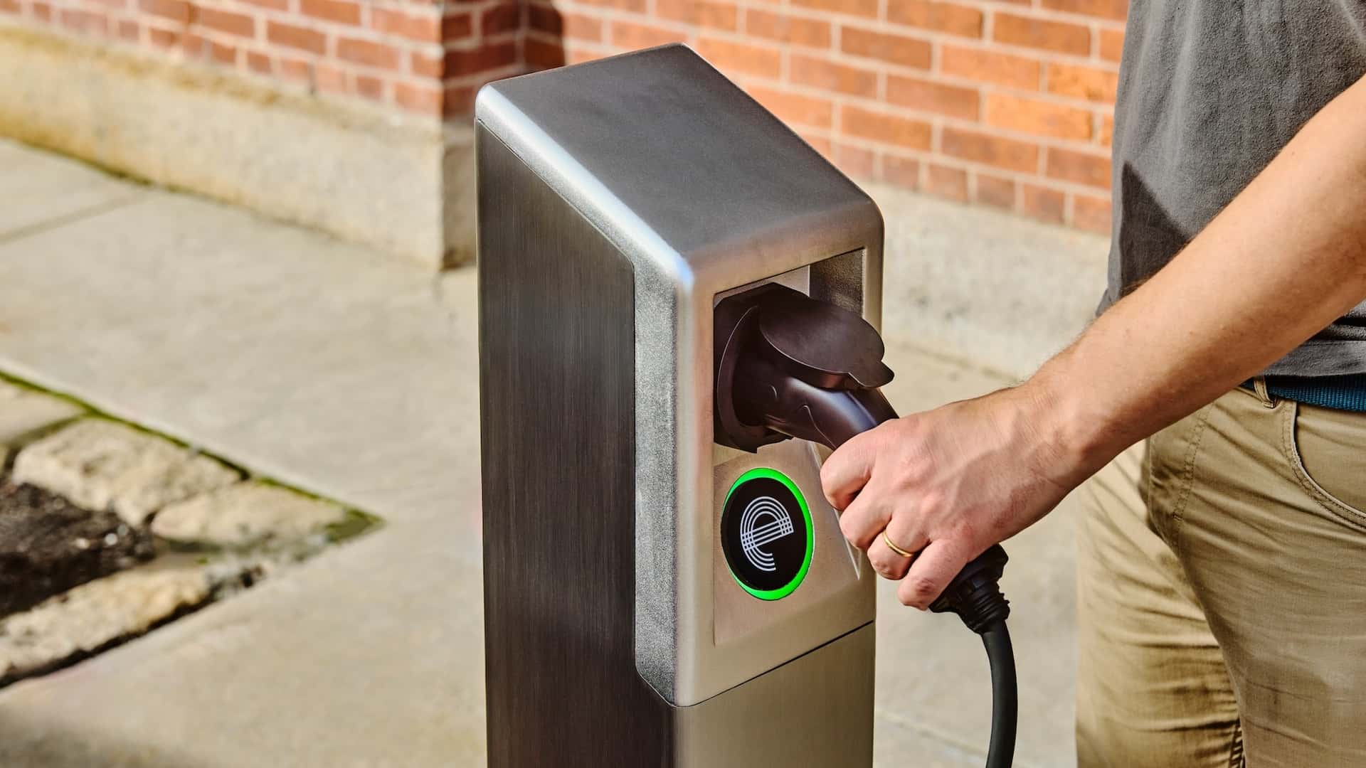 New York City Is Getting 700 EV Chargers Right On The Curb