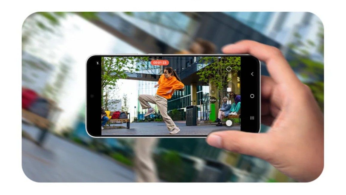 Samsung’s newest midrange smartphone comes with $200 of free Amazon cash