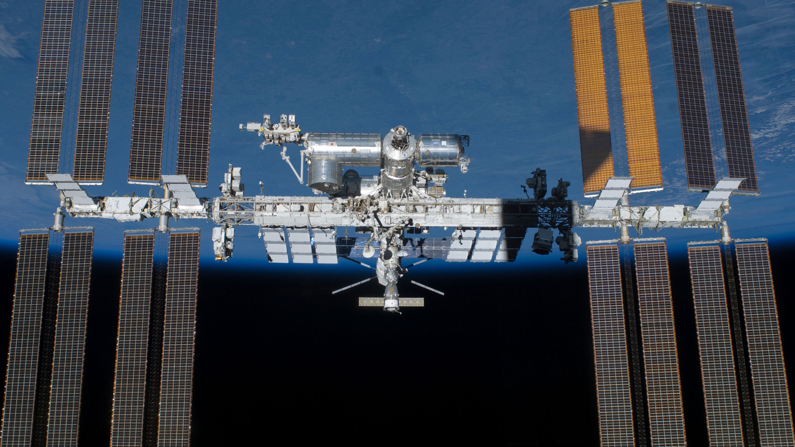 13 Interesting Facts About The International Space Station – SlashGear