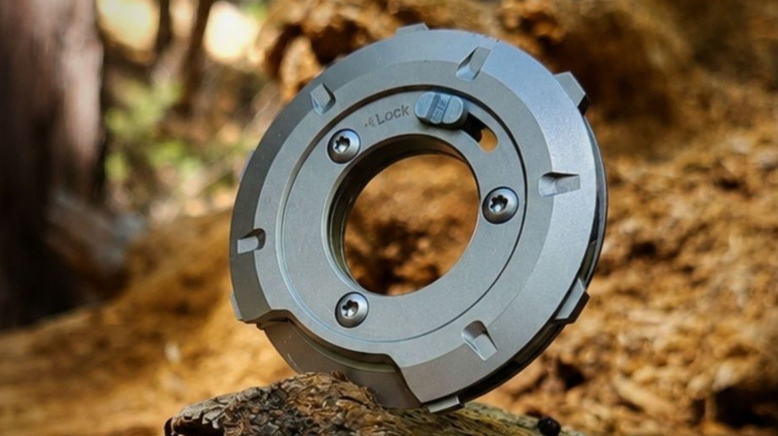This Pocket-Sized, Spinning Disk Is A Fresh Take On The Old-School Multitool – SlashGear