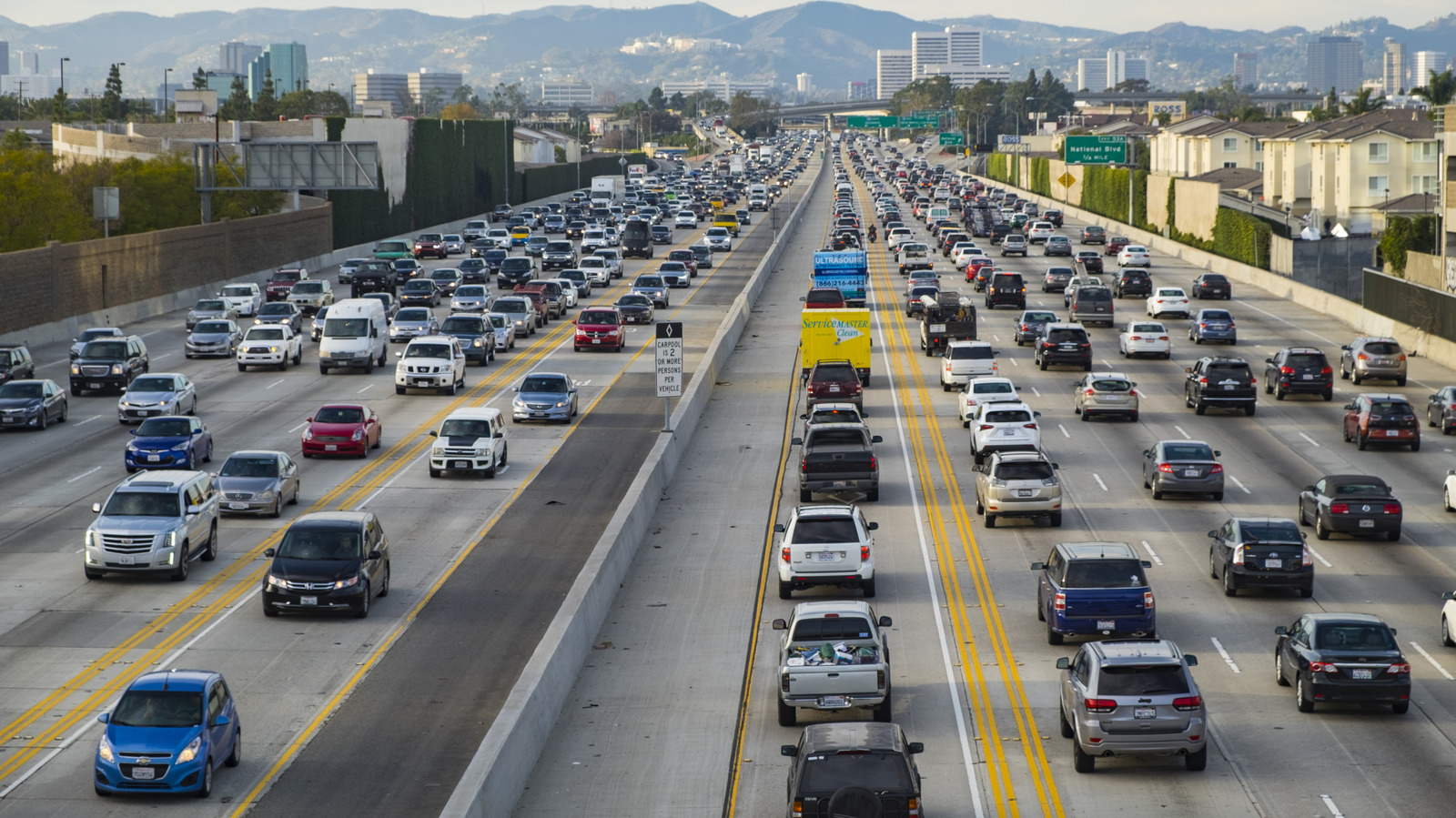 How Does The Average MPG In The 90s Compare To What Cars Get Today? – SlashGear