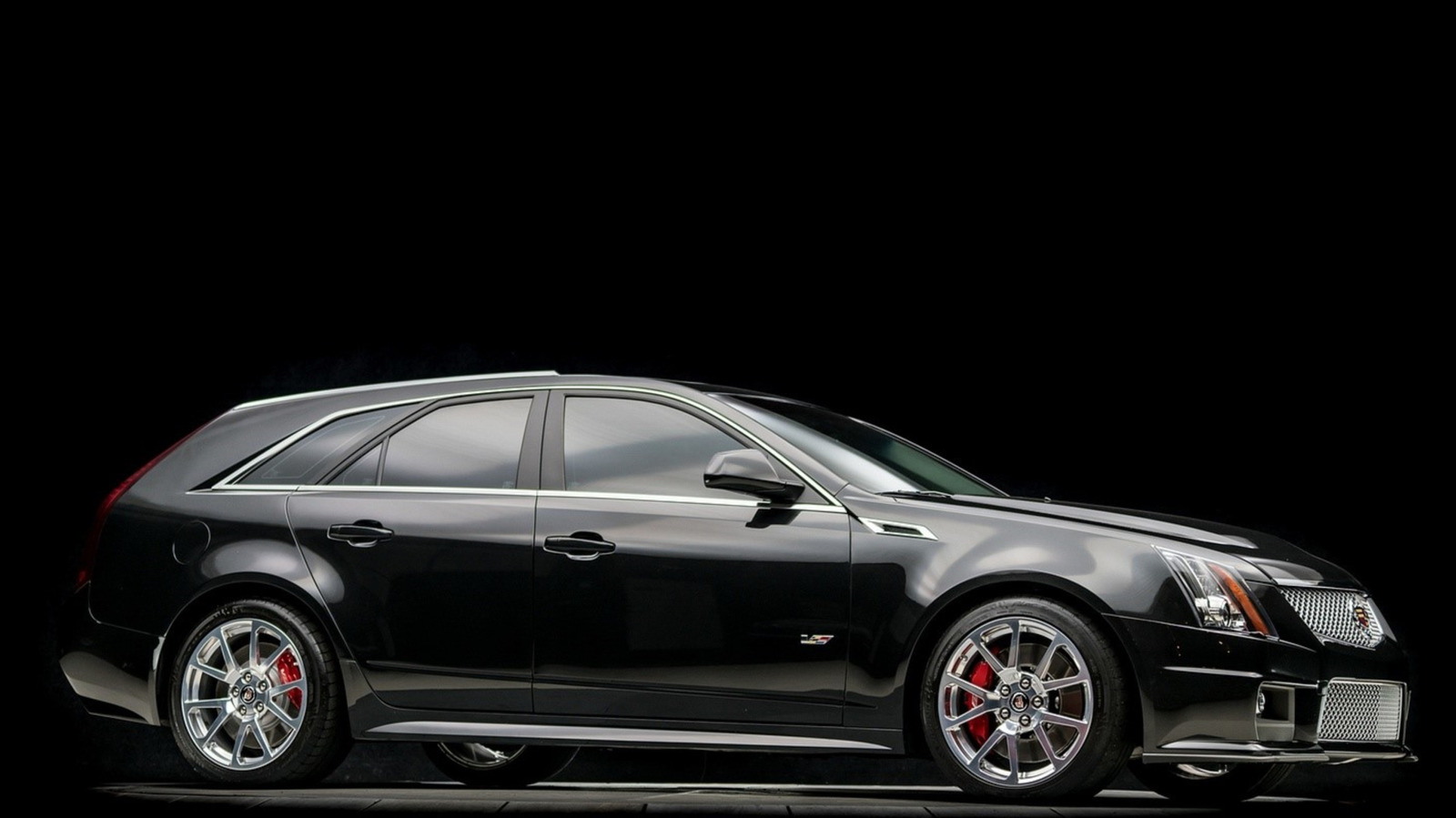 5 Used Family Station Wagons That Give Corvettes A Run For Their Money – SlashGear