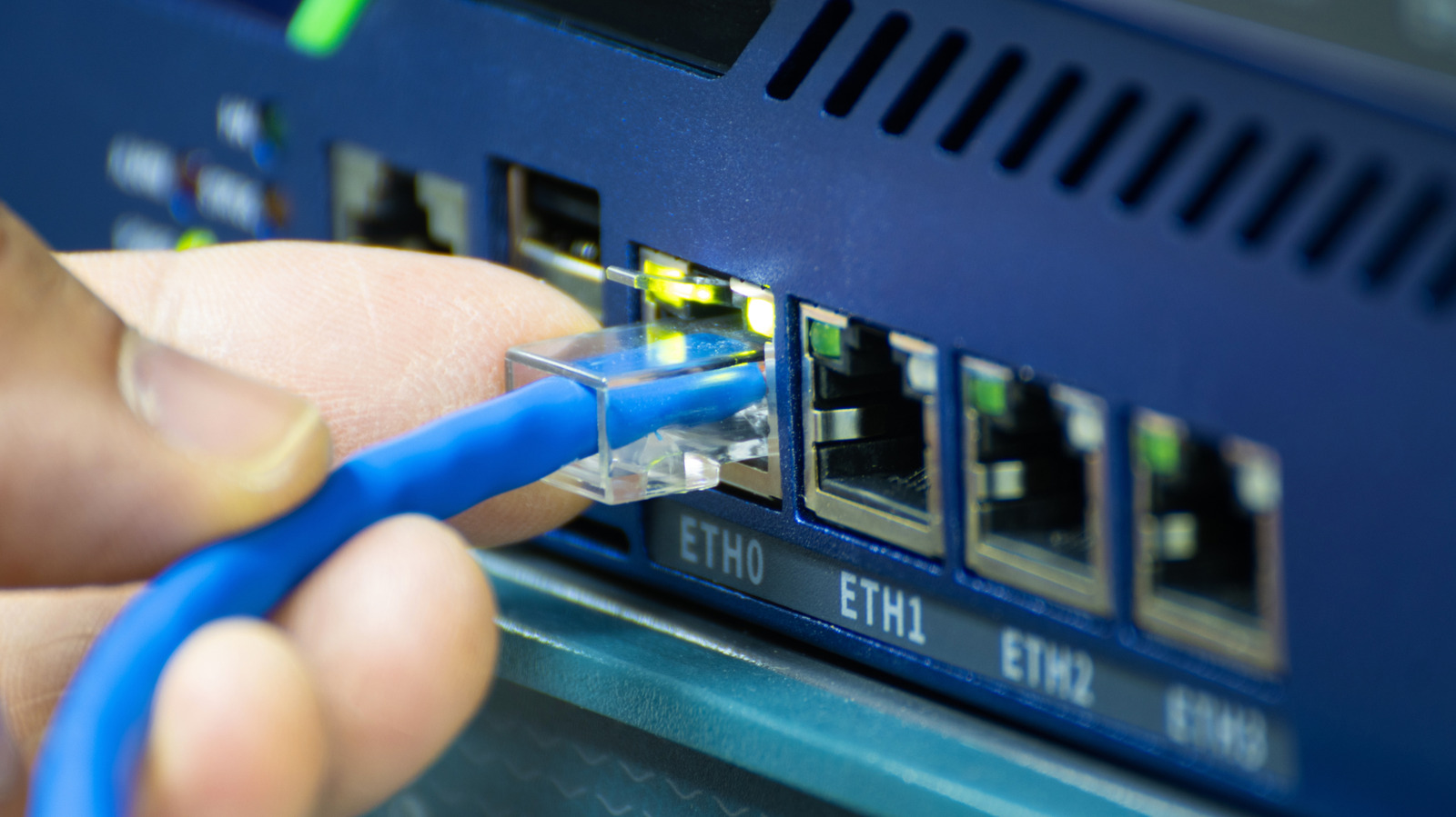 Ethernet splitter vs switch: What’s the difference and how do you use them? – Engadget