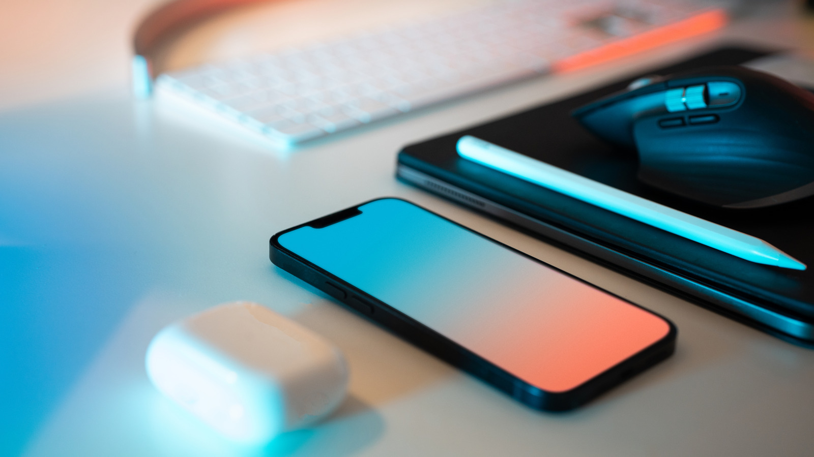 Why are iPhones more expensive than iPads? – Engadget