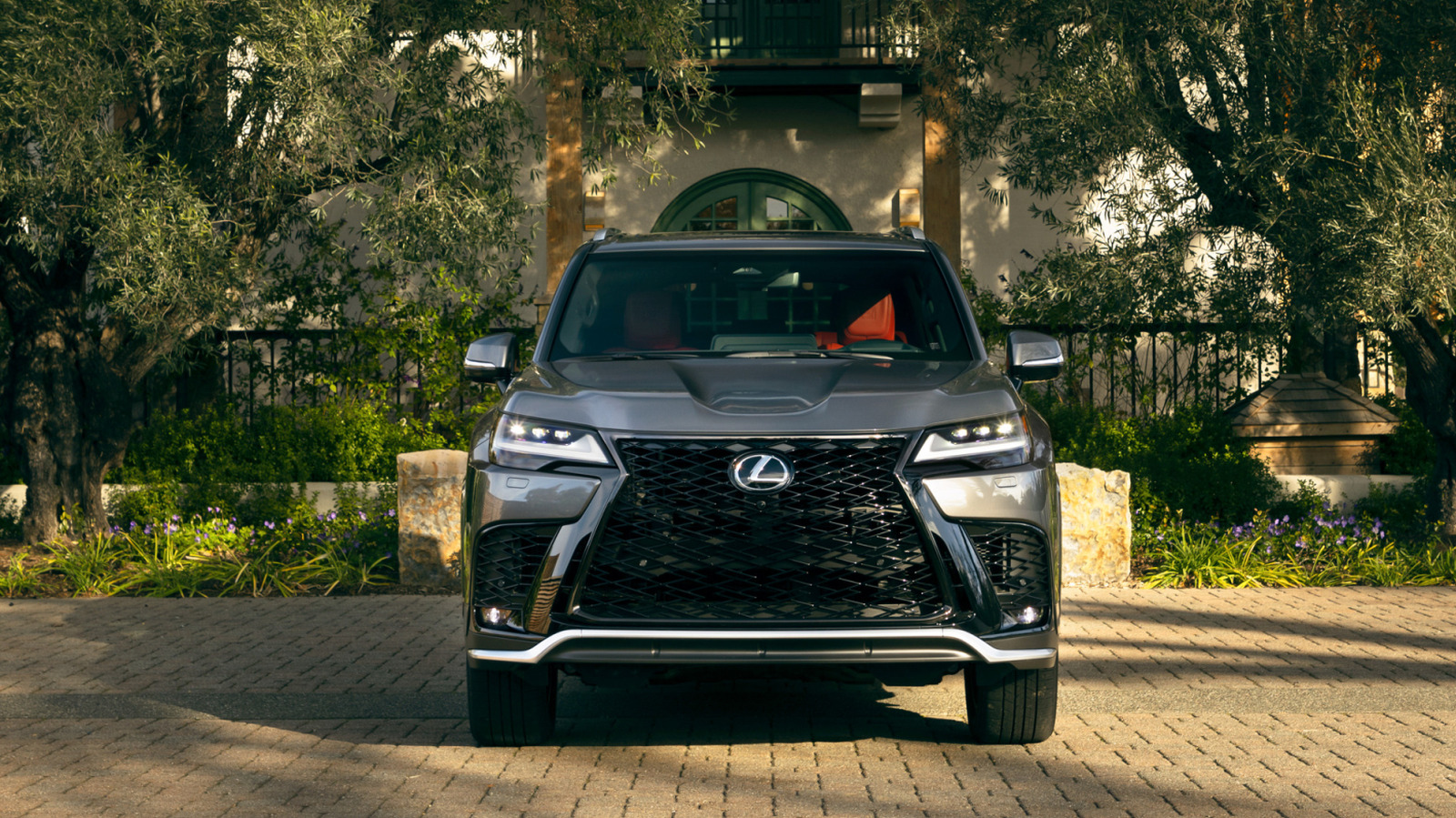 5 Luxury SUVs That Use A Body-On-Frame In 2026 – SlashGear