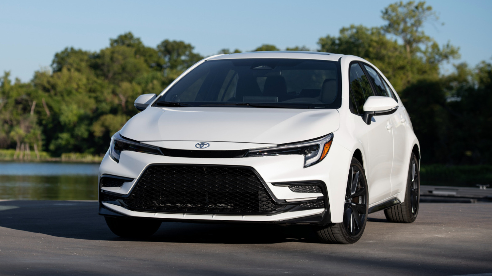 3 Compact Cars With Better Resale Value Than The Toyota Corolla – SlashGear