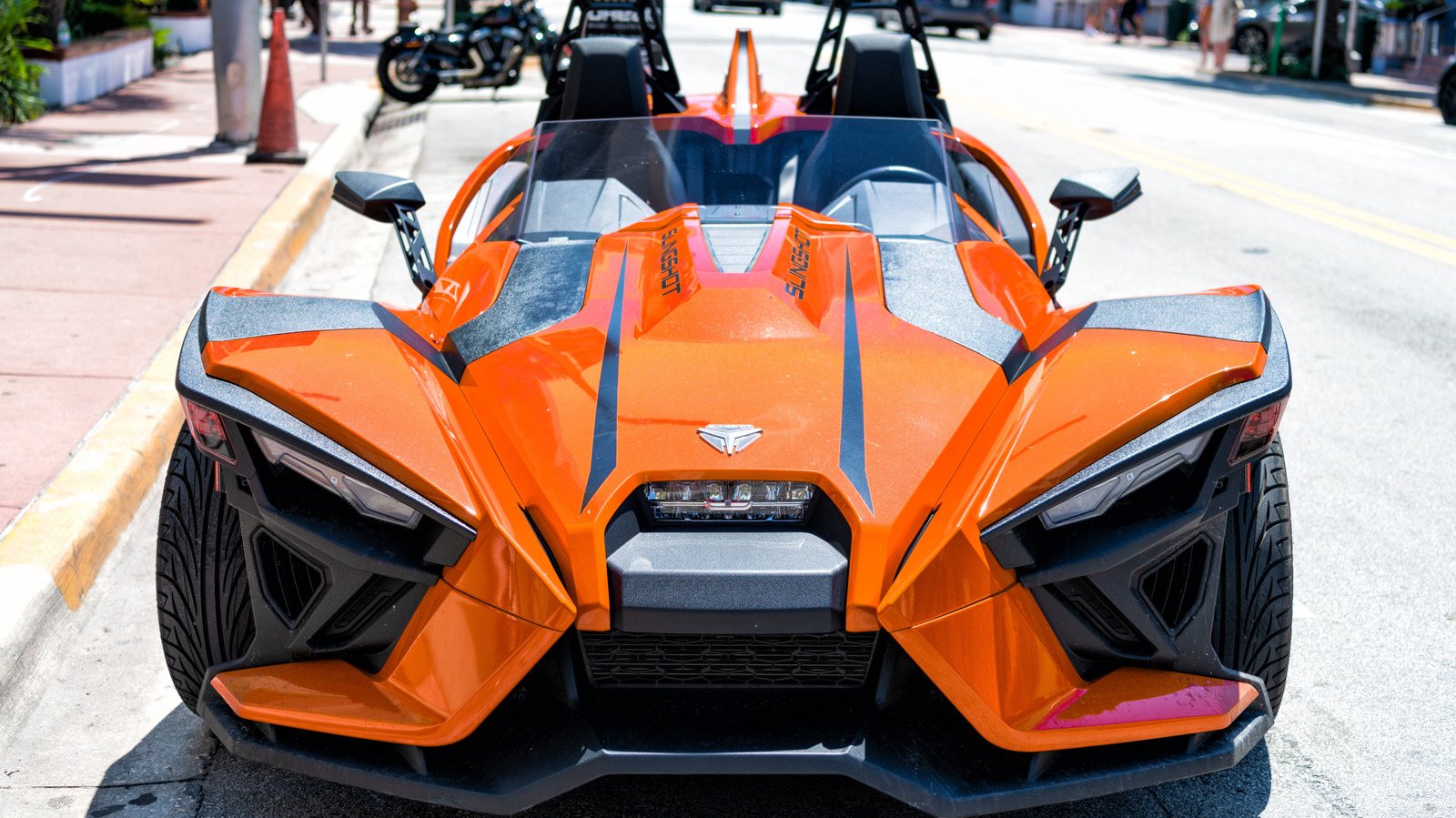 5 Of The Coolest 3-Wheel Vehicles You Can Actually Drive On The Street – SlashGear