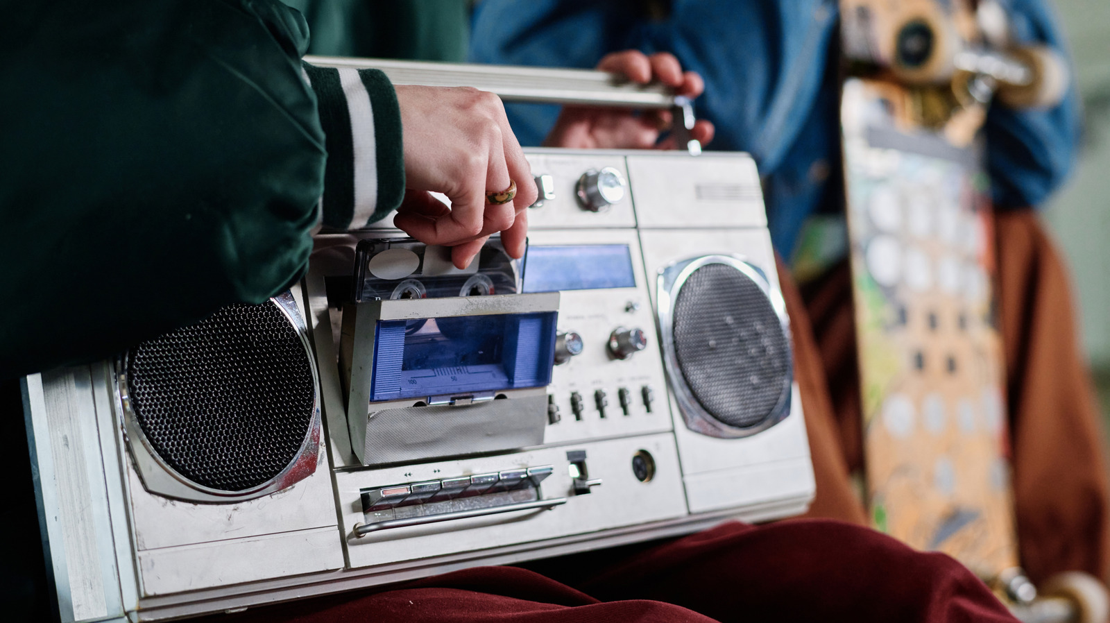 5 Brands Revitalizing The Boombox For Modern Listeners – SlashGear