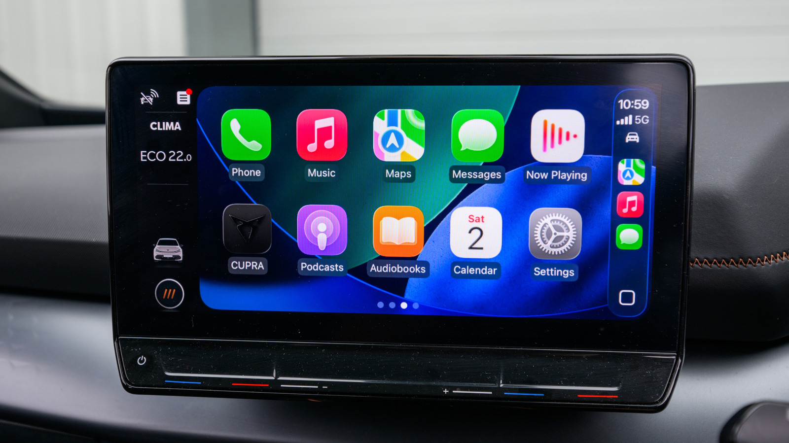 Why is Apple CarPlay draining your phone battery? – Engadget