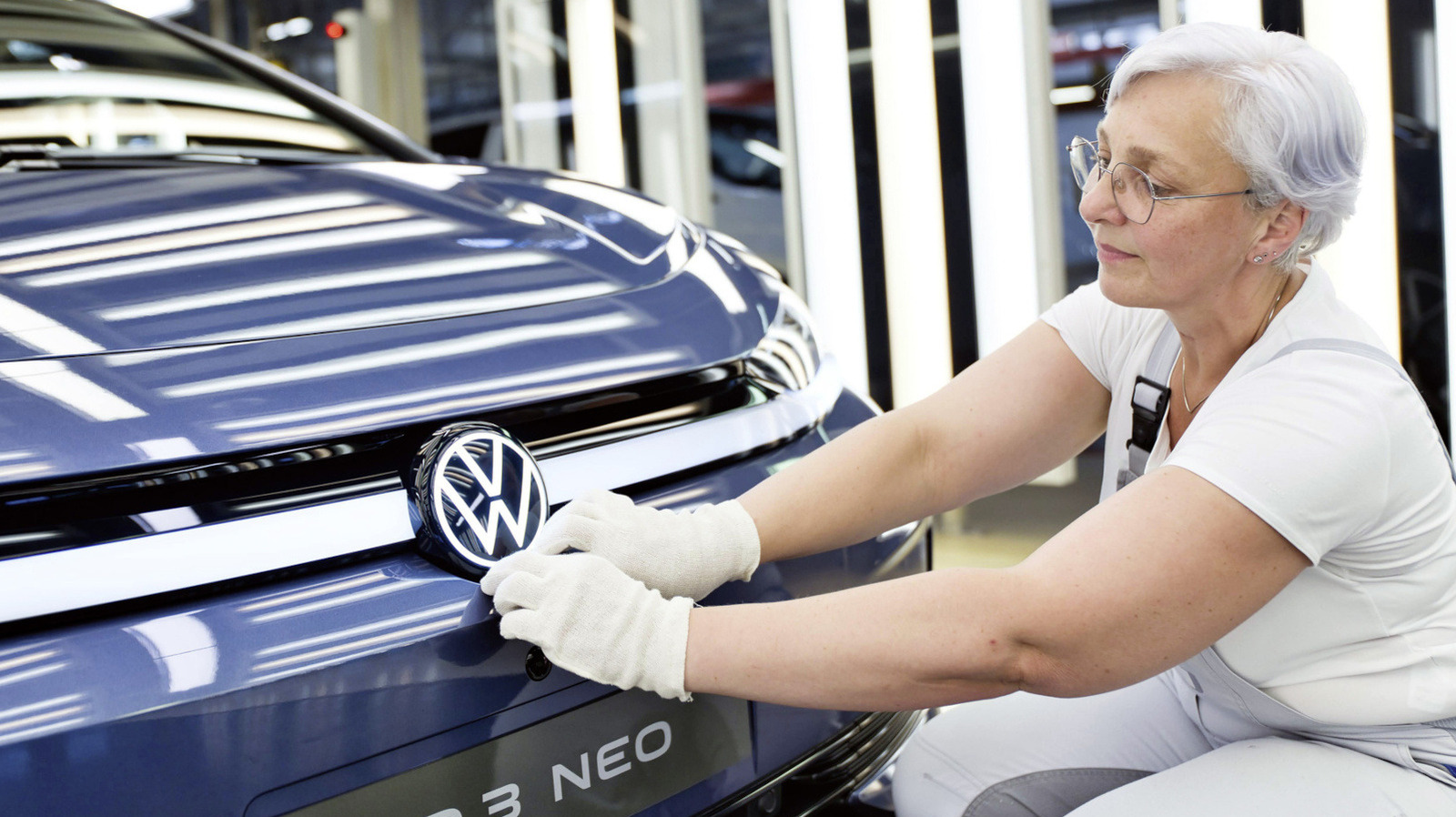 Volkswagen confirms cutting 50,000 jobs as part of its survival plan – Engadget