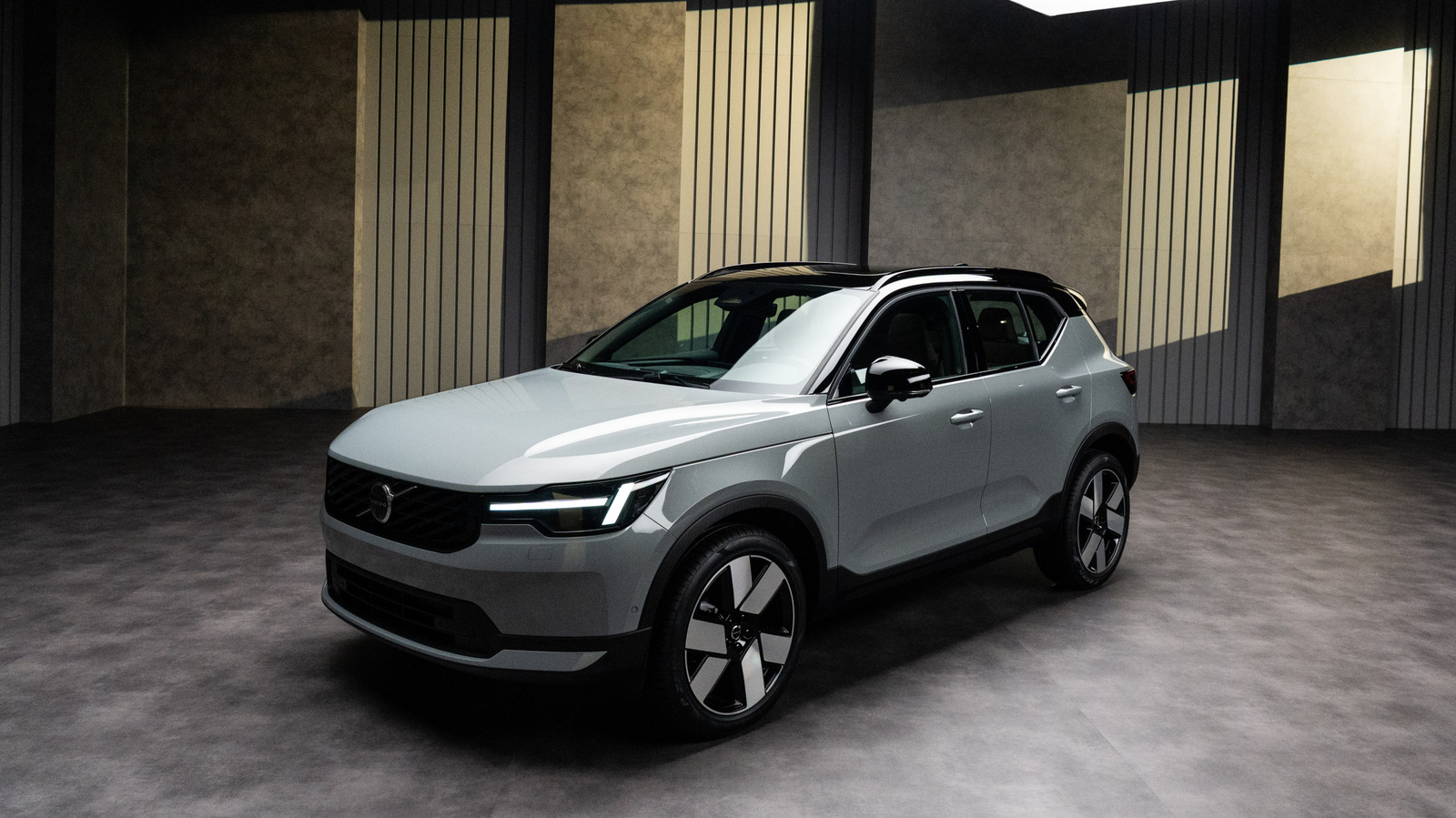 2028 Volvo XC40 First Look: Hello new tech, goodbye EV – Engadget
