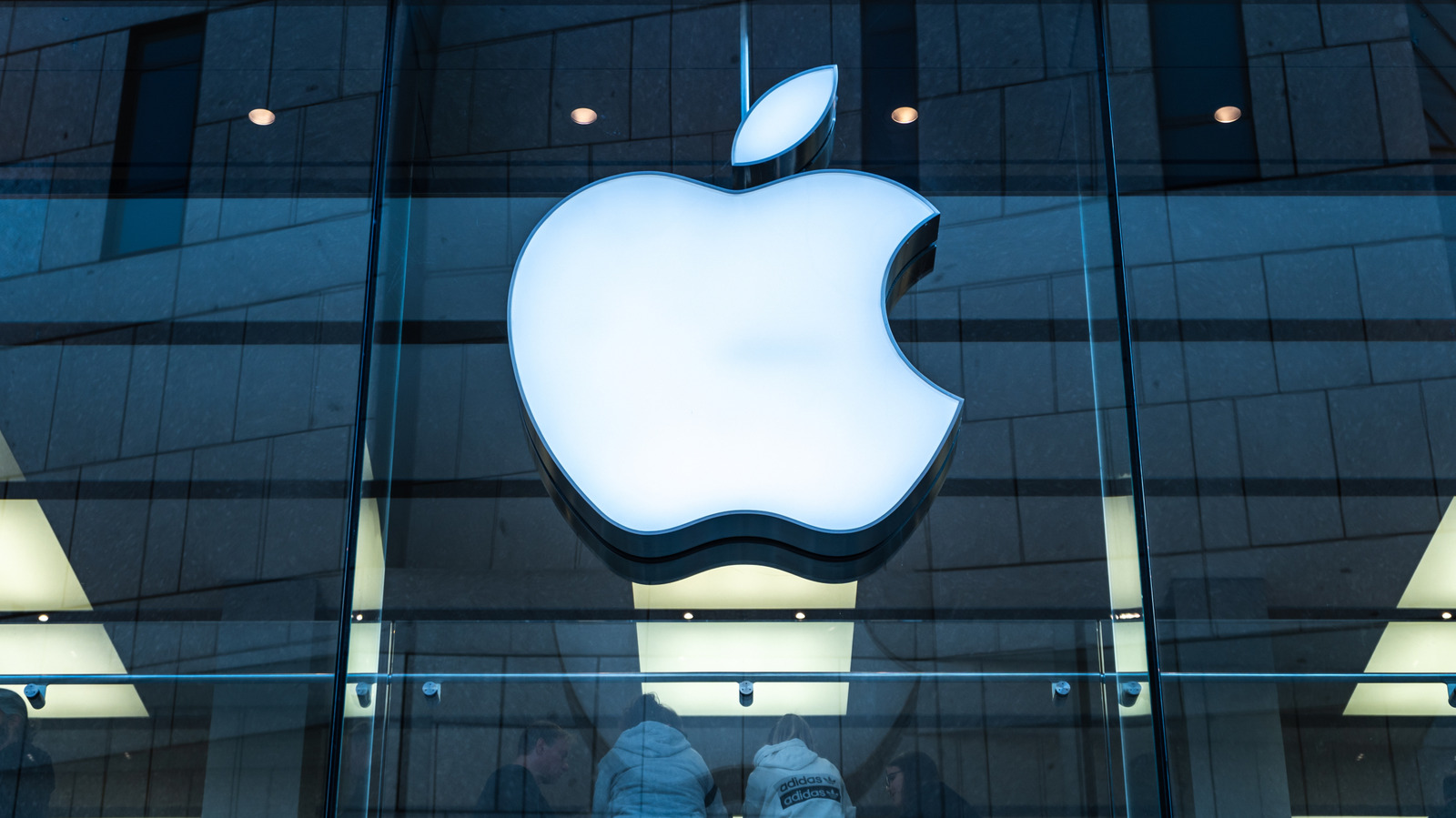 The foldable iPhone will reportedly be called ‘Duo’ and cost $2,000 – Engadget