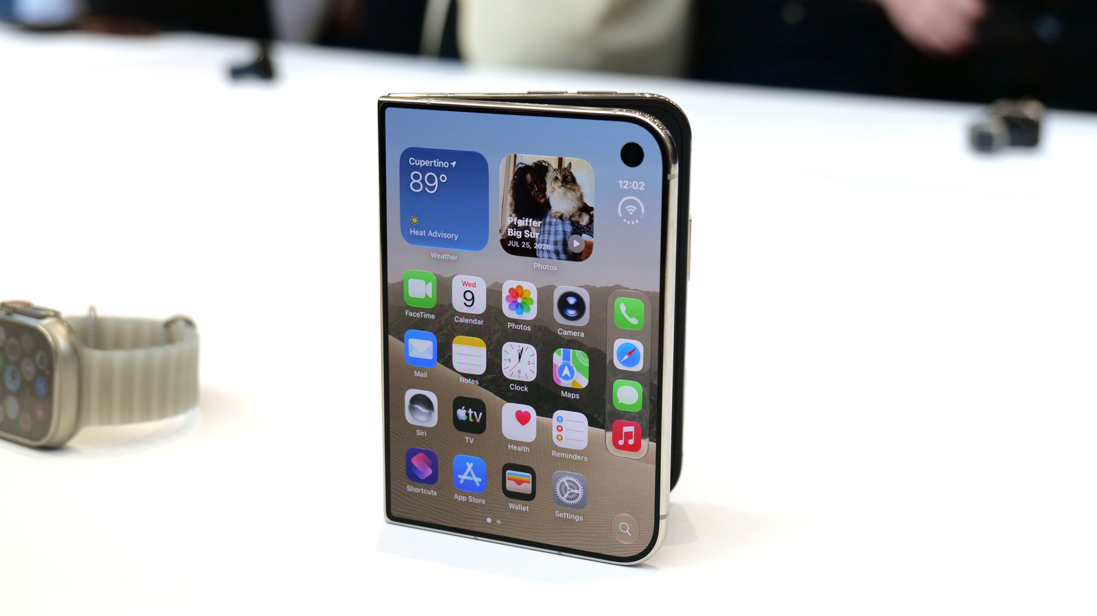 iPhone Duo hands-on: Apple’s most exciting device in a decade – Engadget
