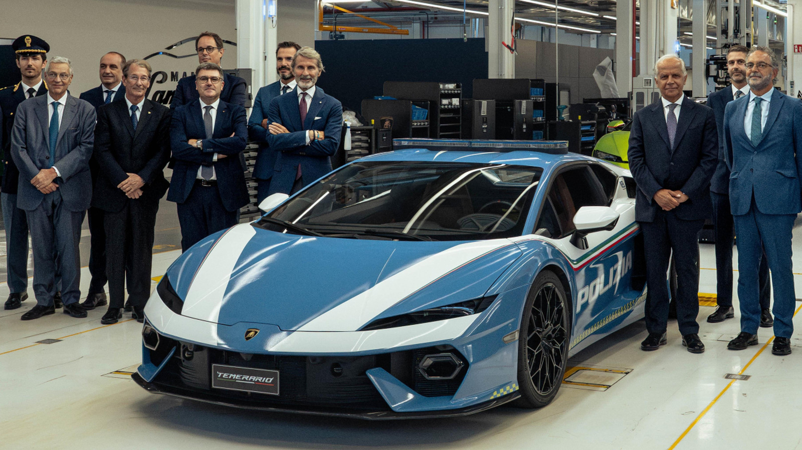 907 HP Lamborghini Joins Italy’s Police Fleet For A Very Specific Purpose – SlashGear