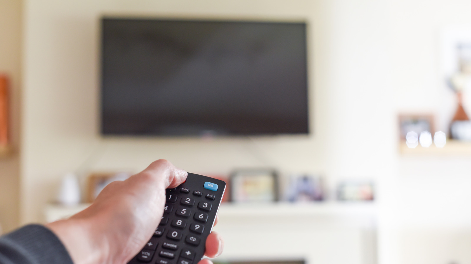 Is there any benefit to keeping your smart TV in standby mode? – Engadget