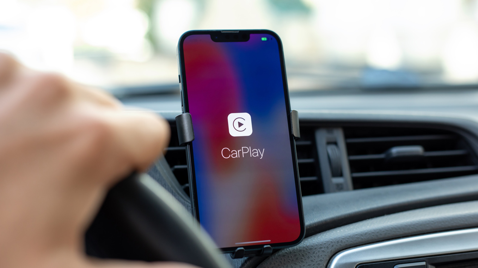 Why Apple CarPlay Is Draining Your iPhone’s Battery – SlashGear