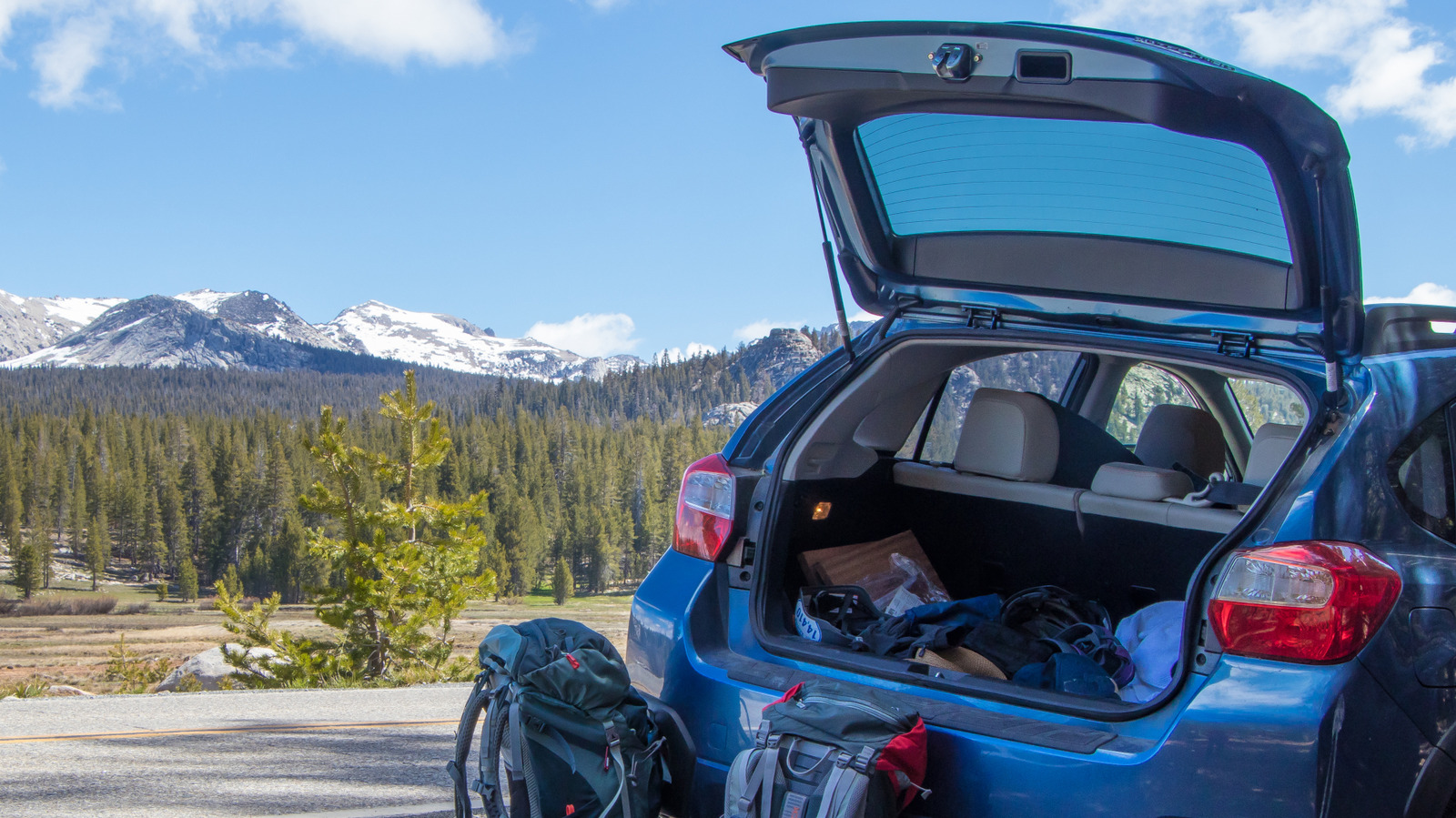 TikToker’s Tailgating Trick Lets You Keep The Trunk Open Without Wasting Battery – SlashGear
