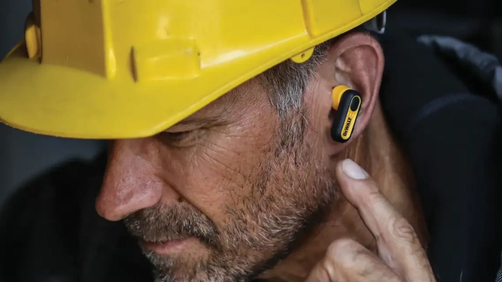 DeWalt’s Phone Accessories Have A Limited Lifetime Warranty – Here’s What That Covers – SlashGear