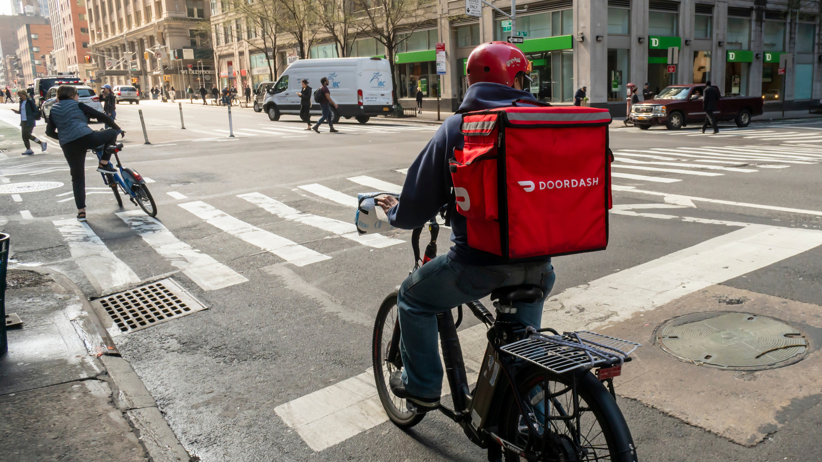 DoorDash will pay $131.5 million for missing and miscalculated NYC delivery worker wages – Engadget
