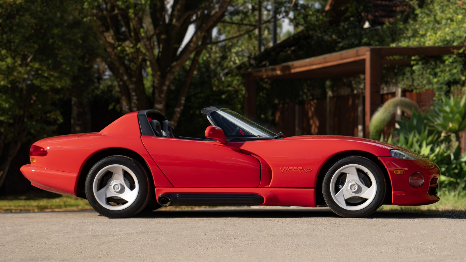 5 Overrated Sports Cars Drivers Say Aren’t Worth The Hype – SlashGear
