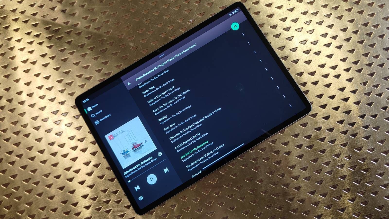 Apple Music just fixed one of its most irksome issues, while Spotify added a new (but different) one