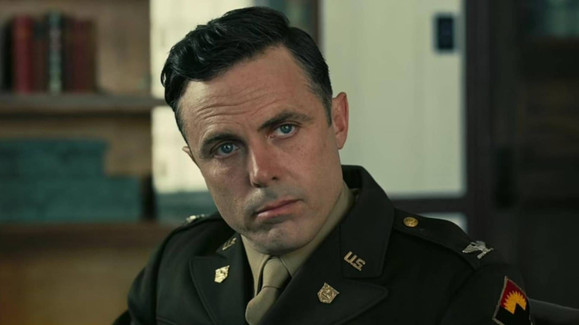 Oppenheimer actor asked Christopher Nolan to settle a Tenet debate with his son and was “embarrassed” by the “obvious” answer: “I haven’t called him again”