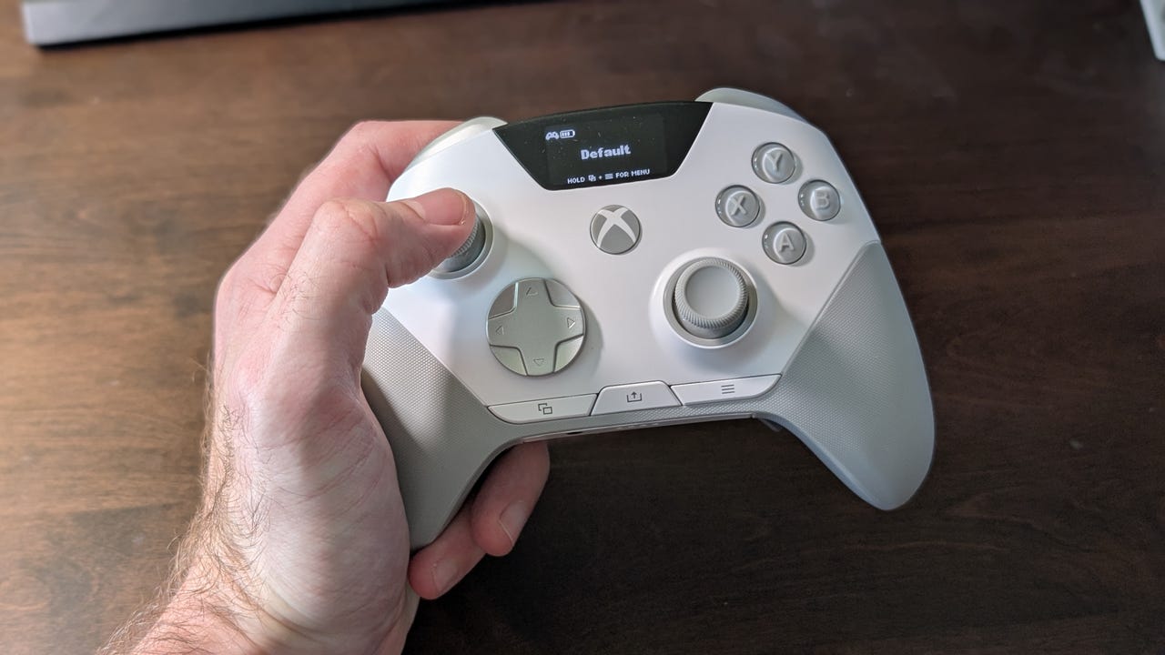 SteelSeries Brings Its Outstanding Infinite Battery System to Controllers With the Aeon Pro for Xbox and PC, But Is It Worth the Sky-High Price Tag?