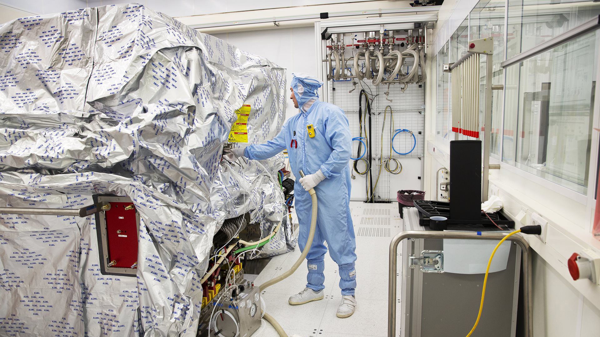 China’s EUV technology ‘at a similar stage to ASML in 2004,’ analyst claims — Beijing’s semiconductor industry remains well behind Western rivals