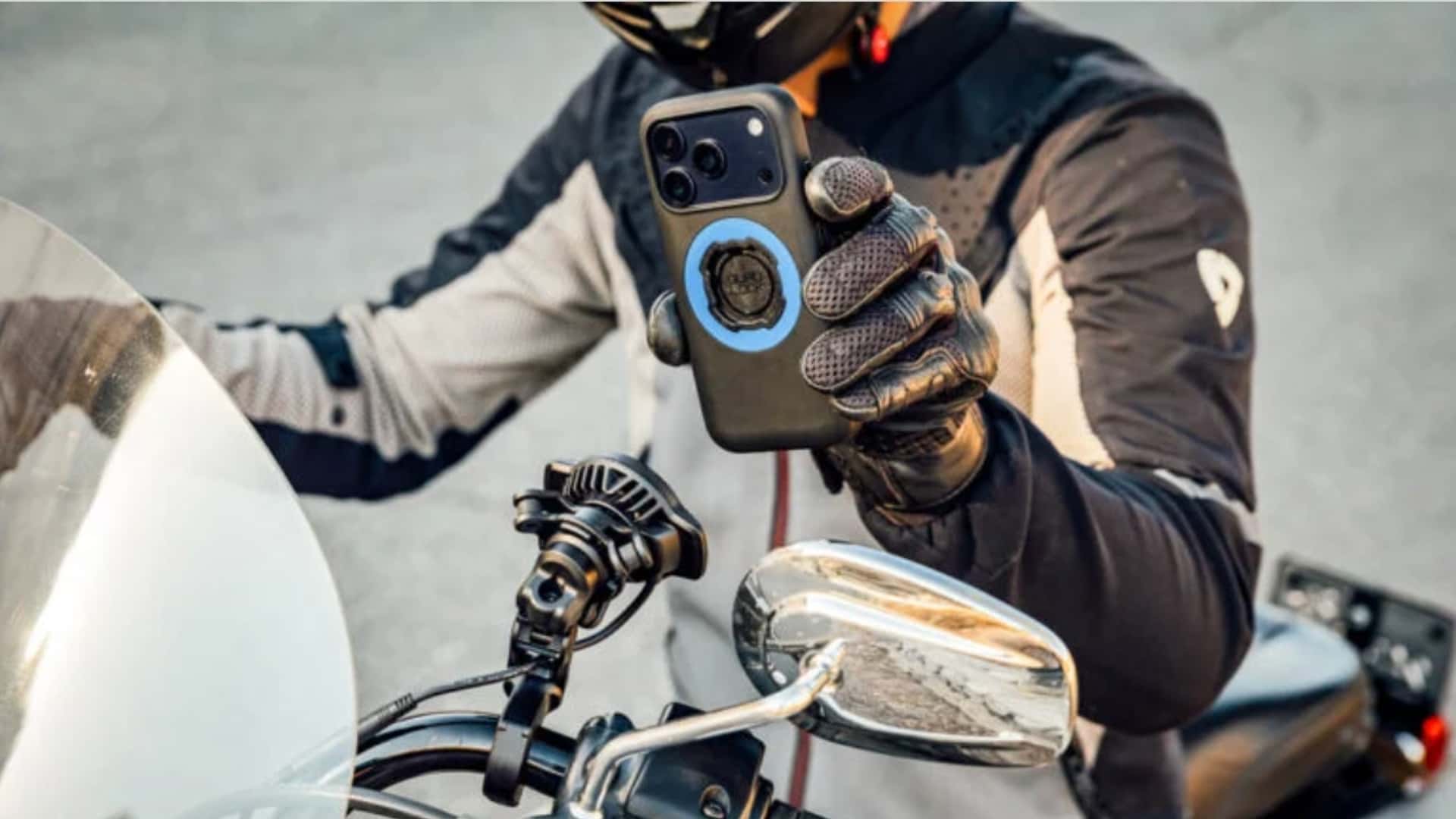 Quad Lock Finally Adds a 360-Degree Accessory to Its Range. Cleaning up Cockpits Globally