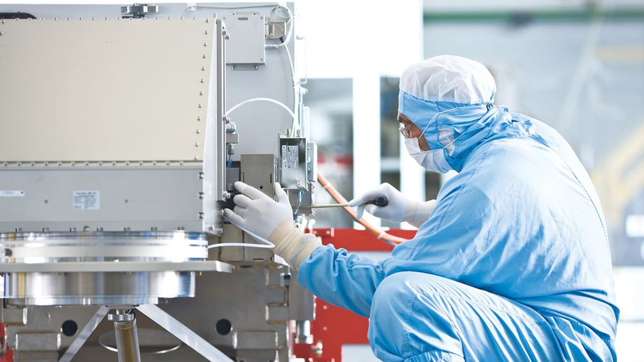 TSMC, Samsung, and Intel shore up support with ASML to deploy larger High-NA EUV photomasks — 6×12-inch photomask transition may take years despite unified effort