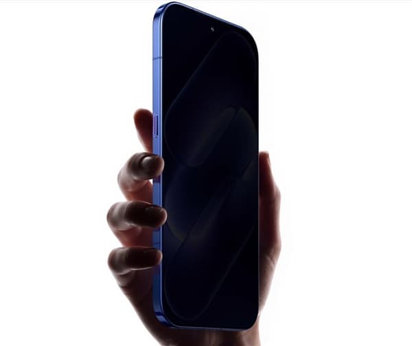 Xiaomi 18 Pro Launches With 2nm Snapdragon & 7000mAh Battery