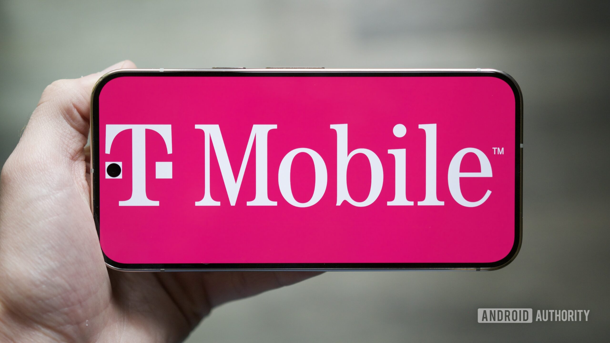 T-Mobile brings back its iconic referral discount, but there’s a catch