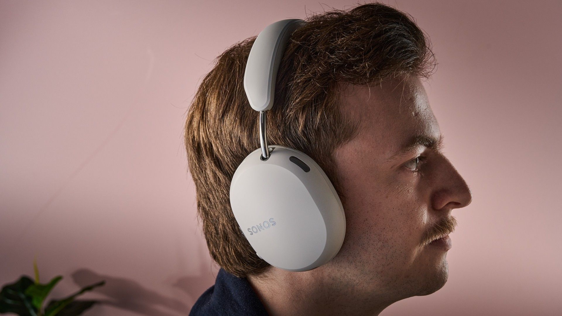 I liked the Sonos Ace, but I love the Ace Ultra — these are the 5 upgrades that won me over after weeks of testing