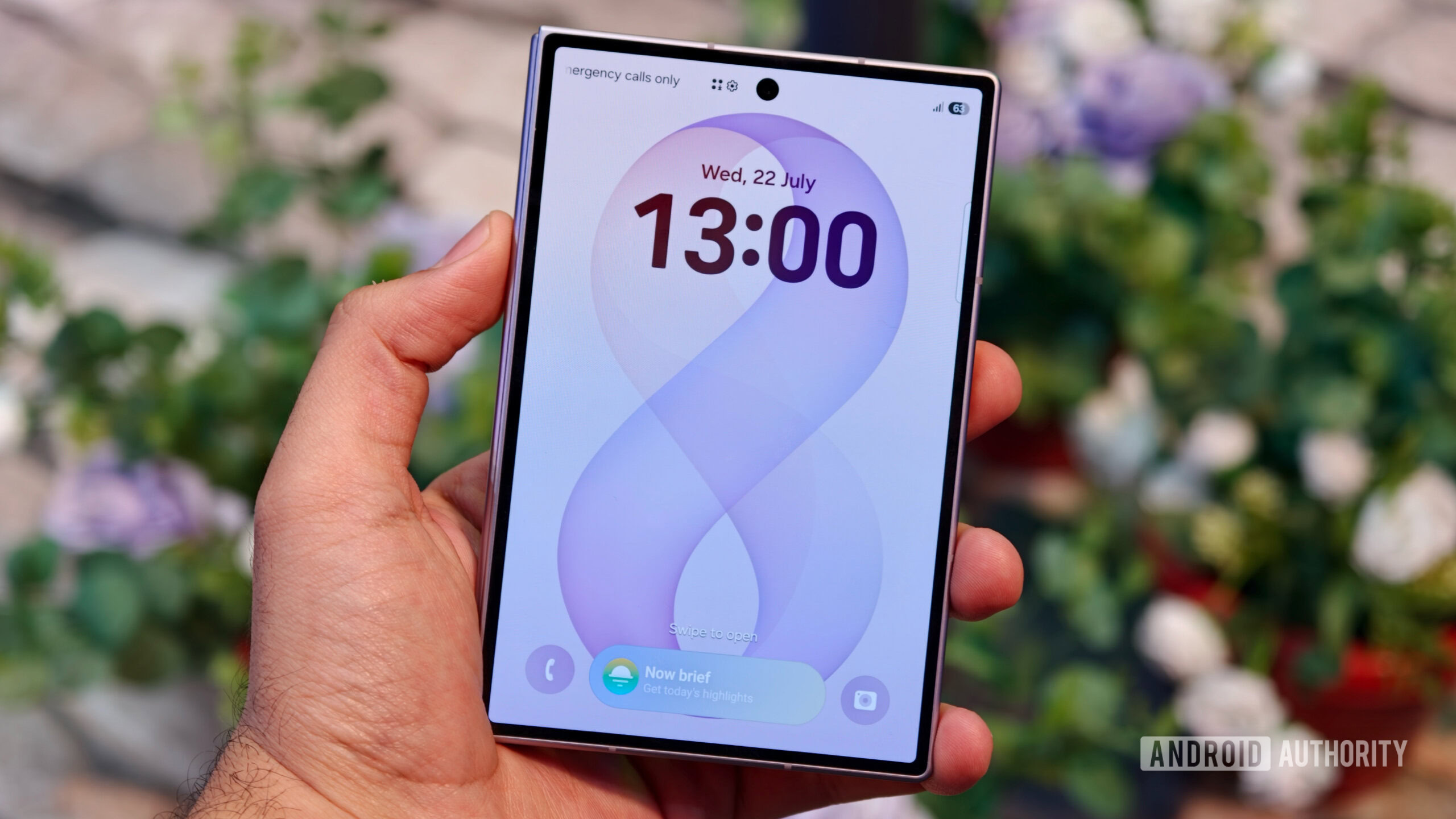 I studied the iPhone Duo and Galaxy Z Fold 8 for a week. 5 reasons I only want Samsung’s phone