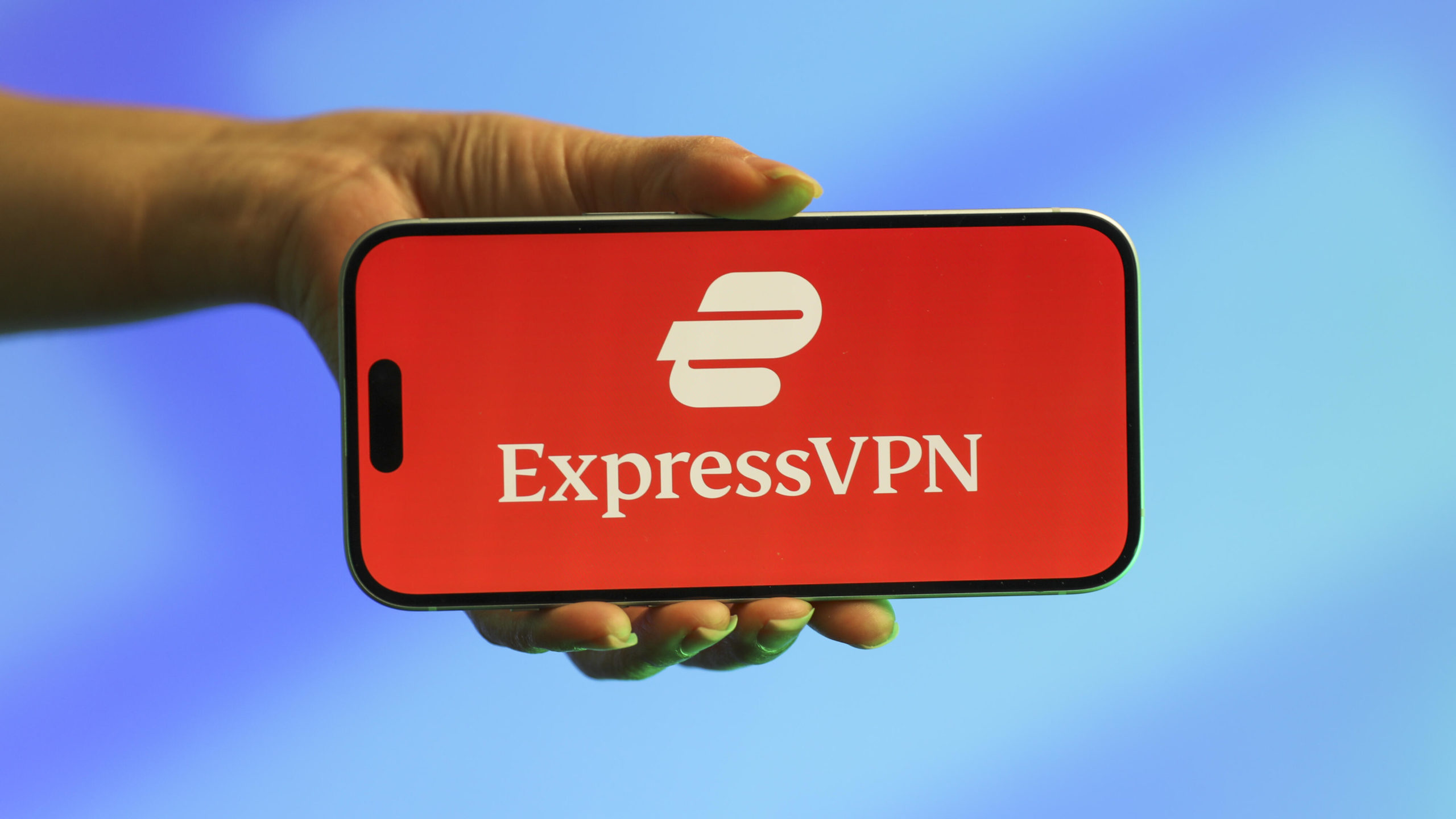 I Tried ExpressVPN’s New Mobile App. It Made My Favorite VPN Even Easier to Use – CNET