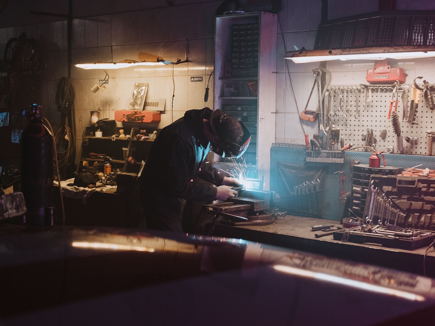 5 Best Cordless Power Tool Kits for Building a Workshop From Scratch