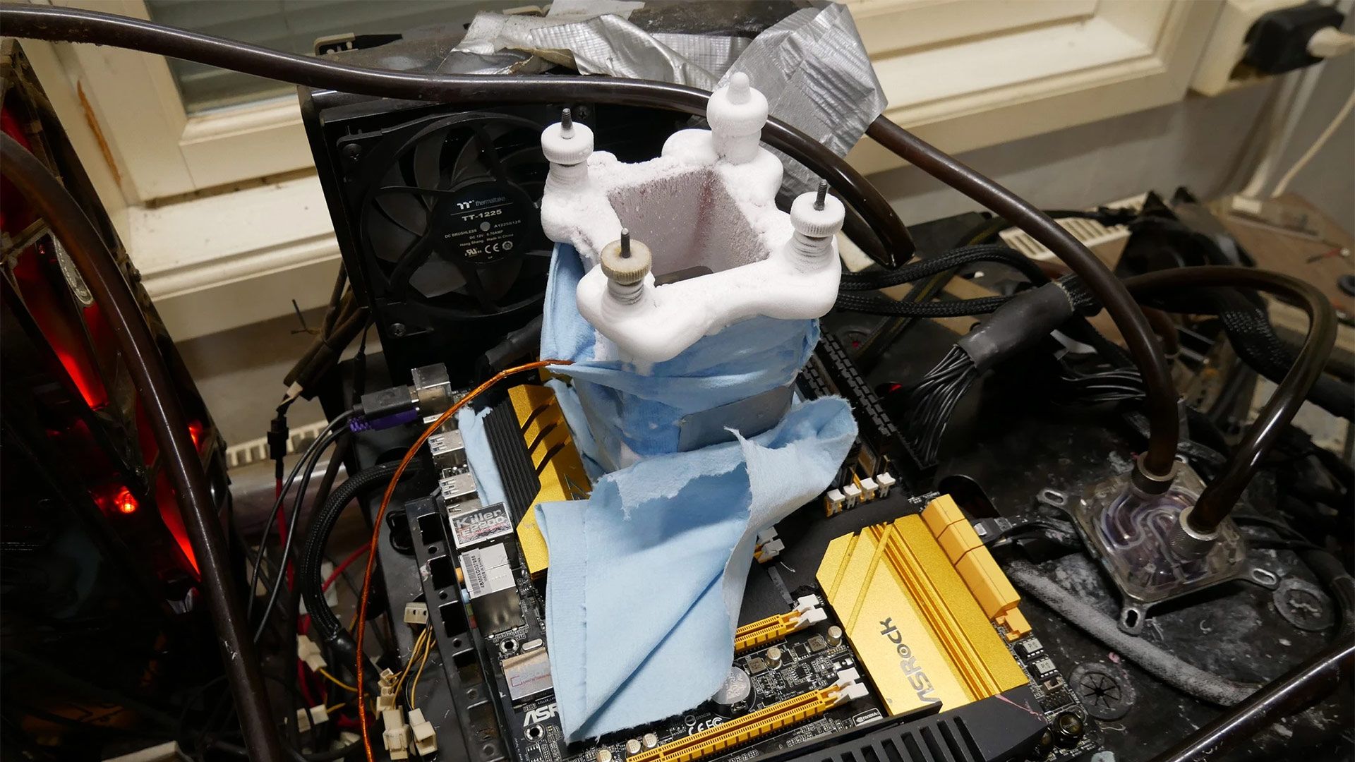 Cinebench world record that stood for 12 years gets toppled — OC expert scores 10.8cb in Cinebench R11.5 using an Intel Core i5 4670K at 6.3 GHz