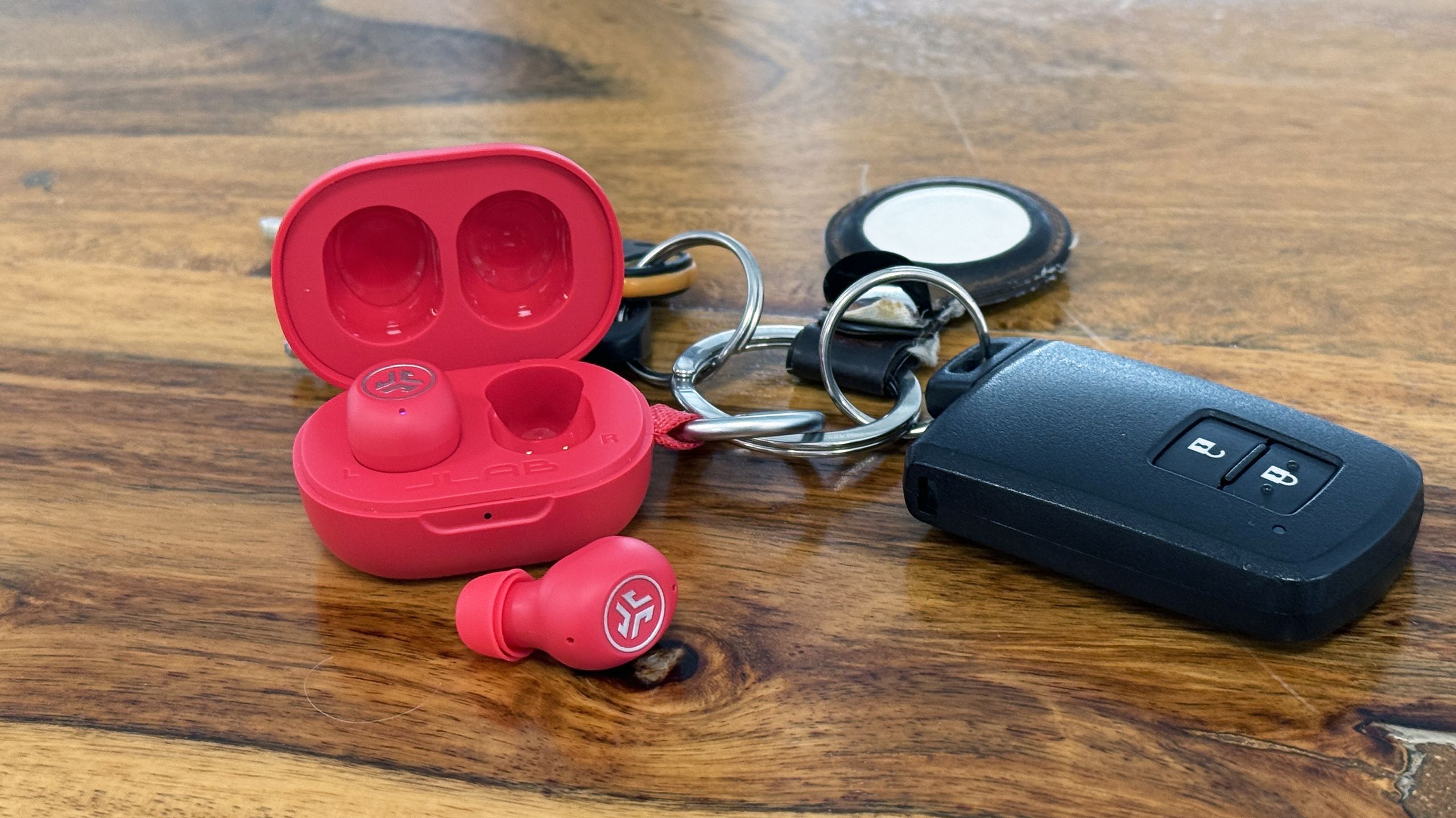 These 4 cheap headphones and earbuds will let you dodge the ‘headphone dodger’ penalty fare