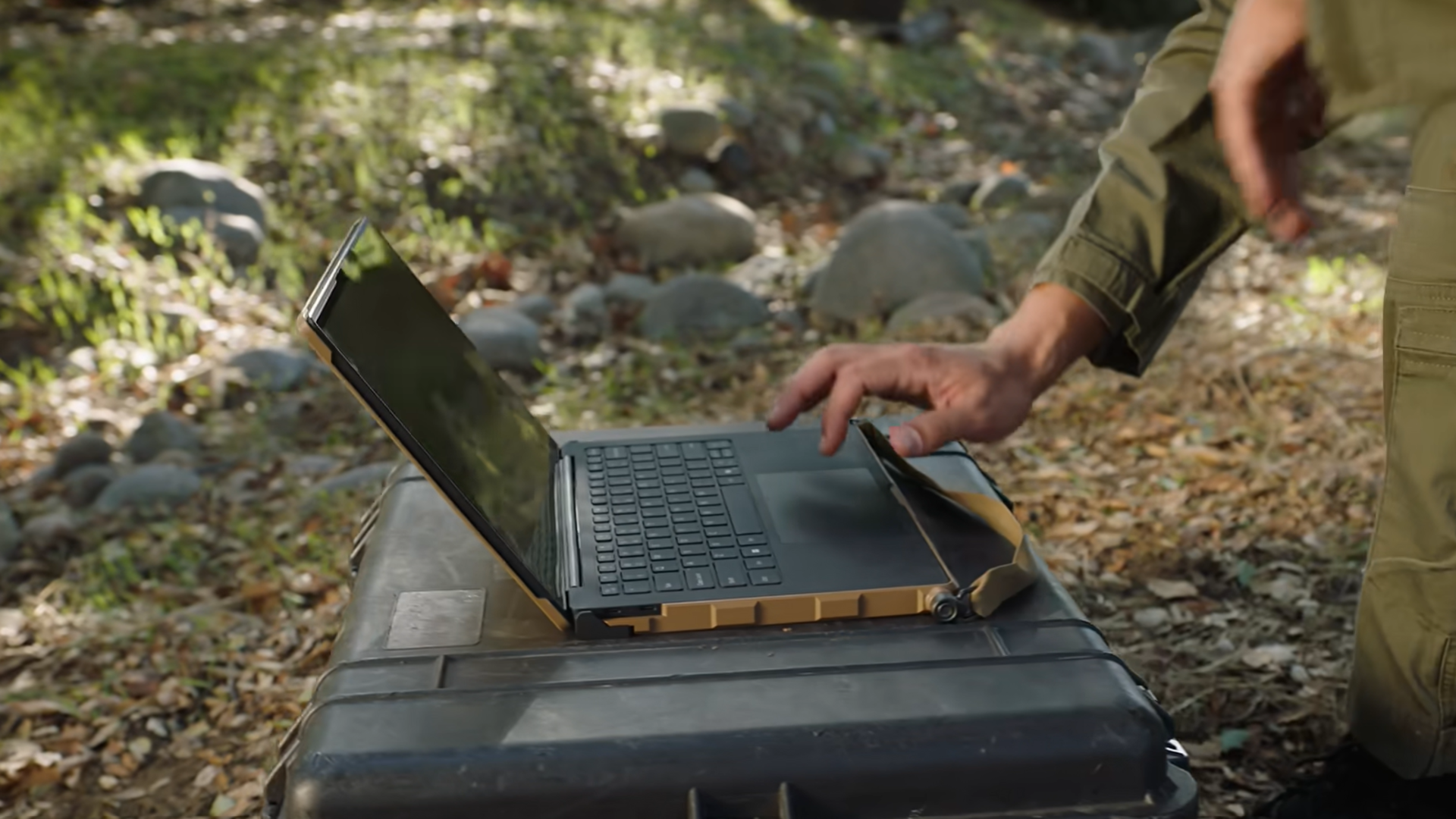 Anduril challenges Apple with Qualcomm-powered ‘BlueChip’ laptop