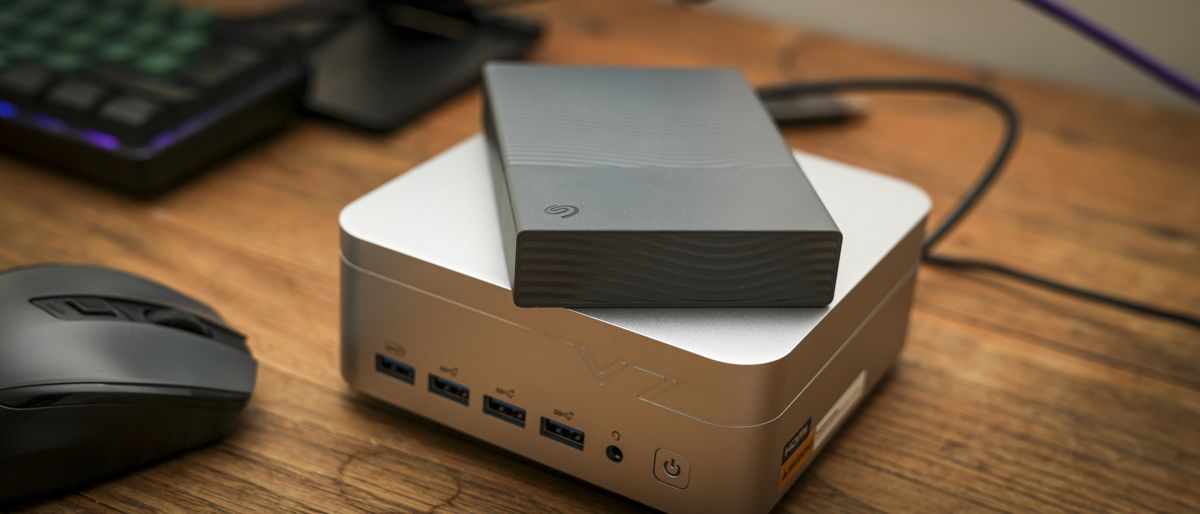 The Seagate One Touch comes with software that makes this HDD stand out