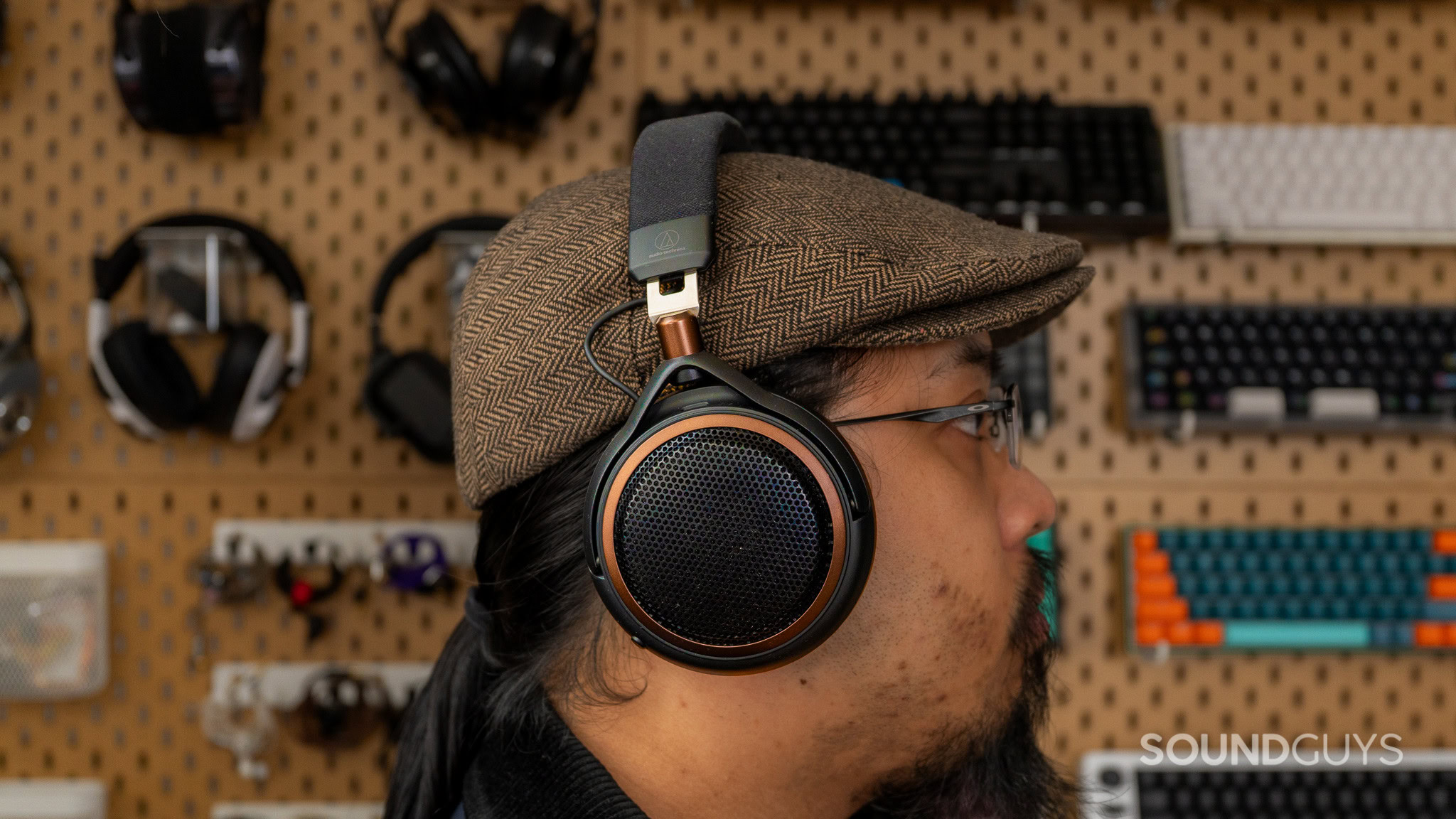 I didn’t think open-back headphones with noise canceling made sense, then I tried the Audio-Technica ATH-AL5NC