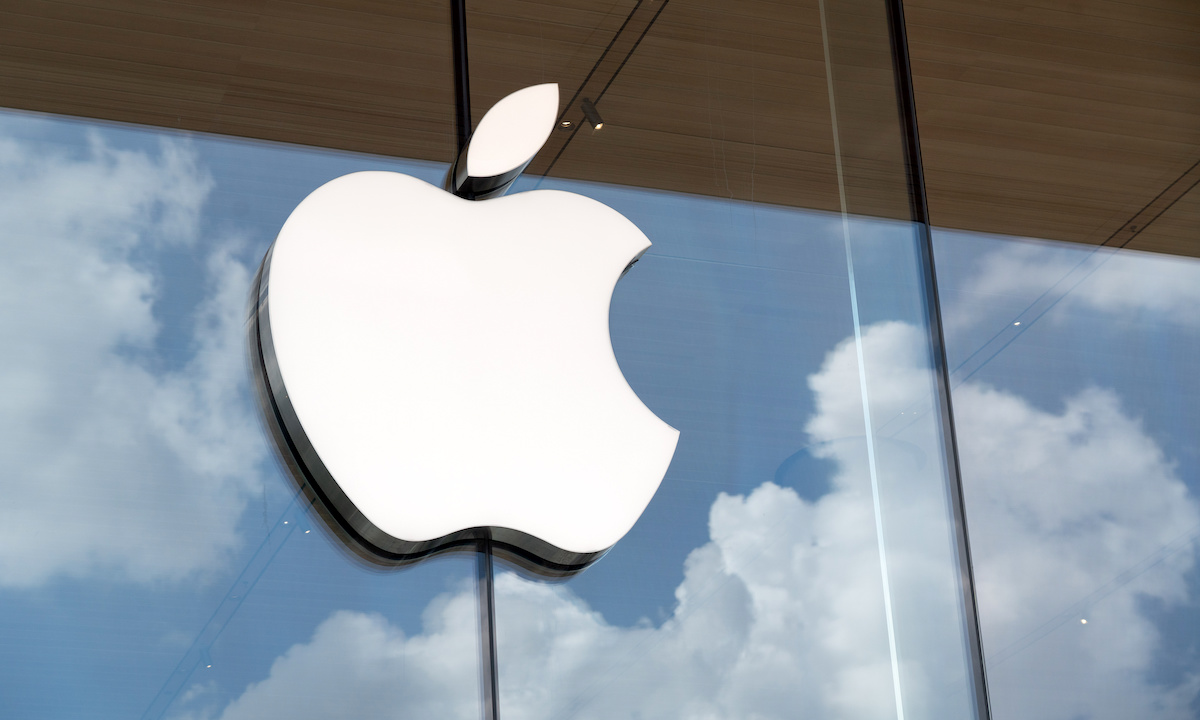 Apple Considers Screenless Fitness Tracker to Expand Wearable Lineup Beyond Smartwatches | PYMNTS.com