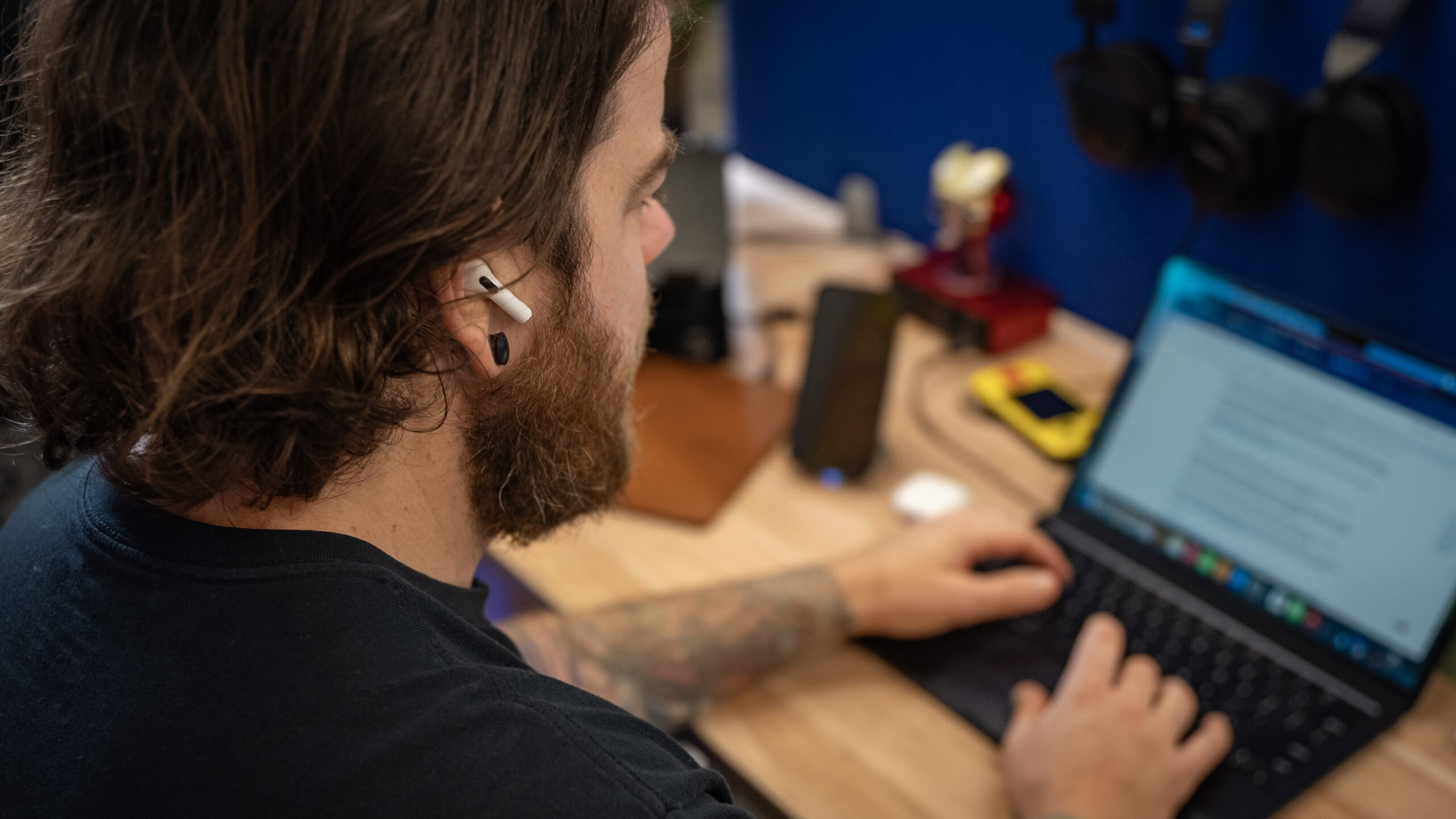 I’ve tested dozens of noise canceling headphones, and these are the best for work in 2026