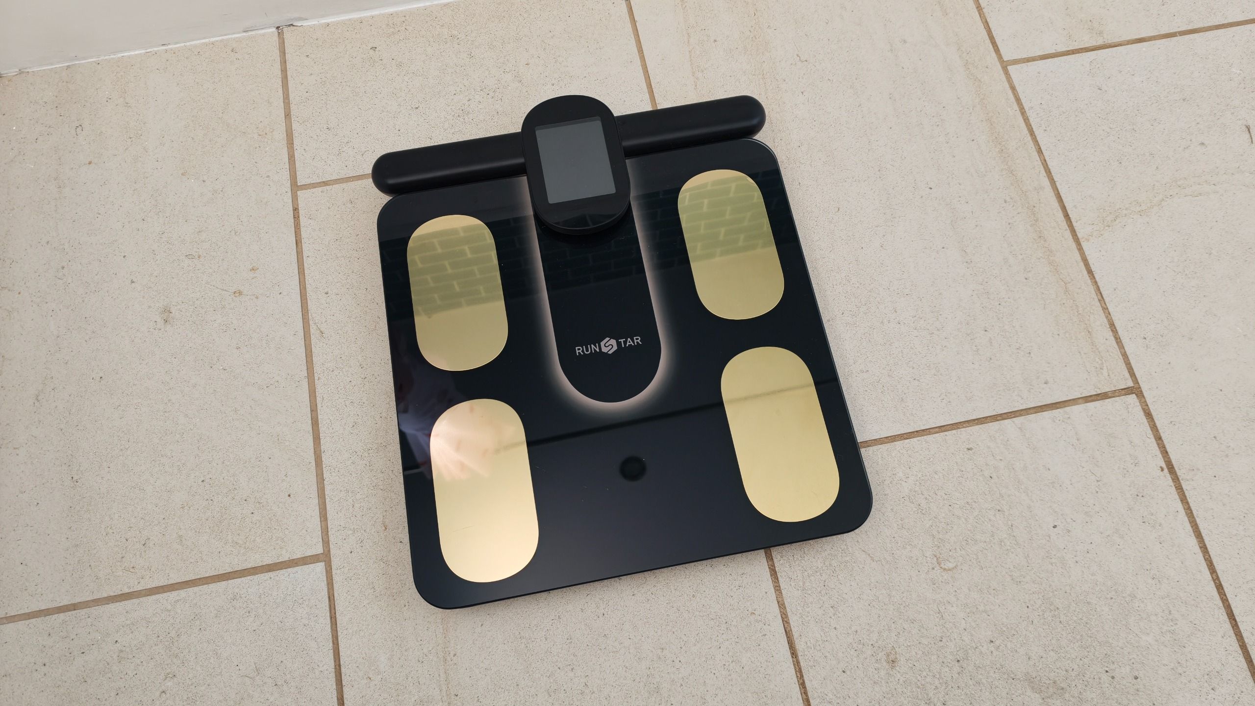 The RunStar 8E SmartScan Pro is punching well above its weight as a cheaper Withings BodyScan 2 rival