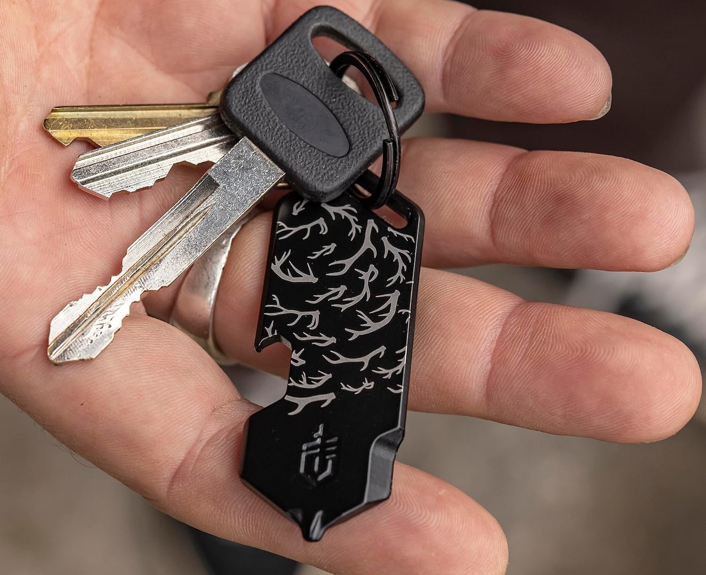 Gerber Shard DT Puts Three Everyday Tools on Your Keyring