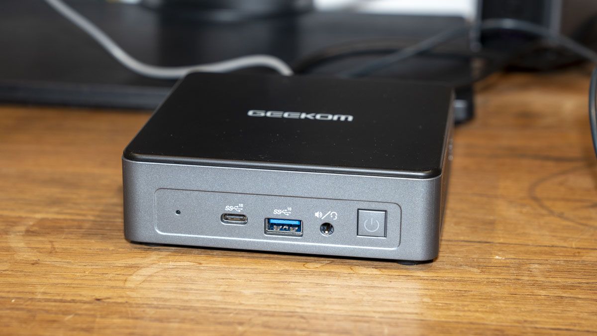 Geekom’s Air12 Lite is the cheap mini PC I’d set up for browsing and email