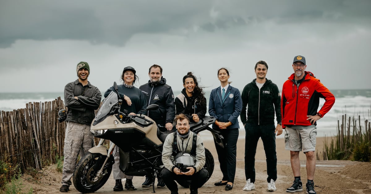 Zero sets new world record for electric motorcycle range